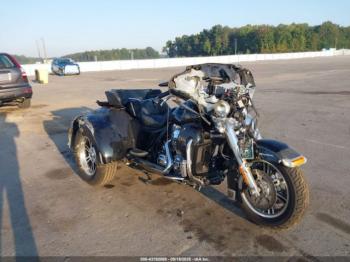  Salvage Harley-Davidson Flhtcutg