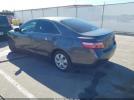 Toyota Camry Le Image 9