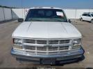Chevrolet Suburban 1500 Image 16