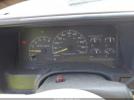 Chevrolet Suburban 1500 Image 15