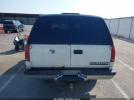Chevrolet Suburban 1500 Image 11