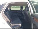 Volkswagen Passat 2.0t Sel Image 11