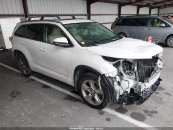  Salvage Toyota Highlander
