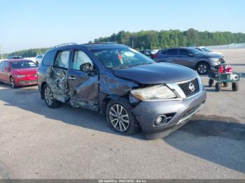  Salvage Nissan Pathfinder