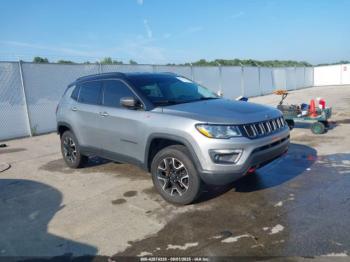  Salvage Jeep Compass