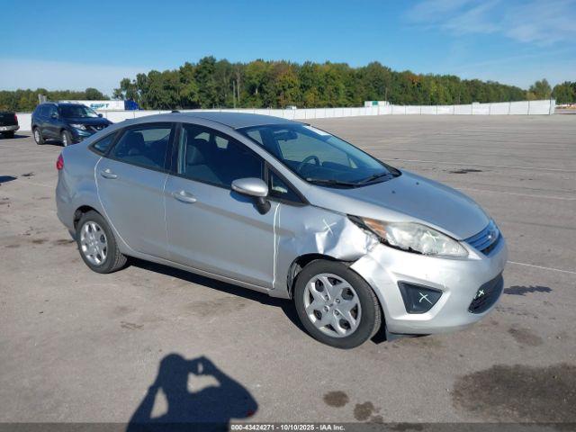  Salvage Ford Fiesta