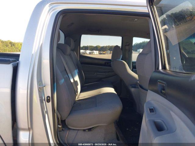 Toyota Tacoma Base V6 Image 3