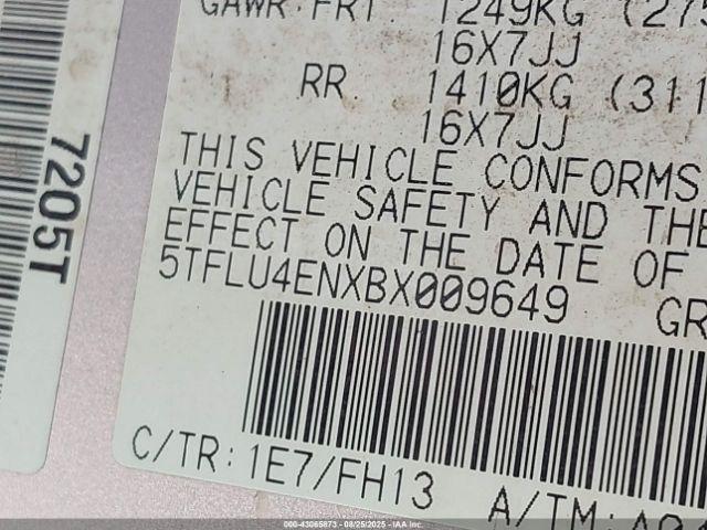 Toyota Tacoma Base V6 Image 8