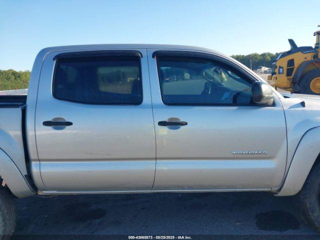 Toyota Tacoma Base V6 Image 13