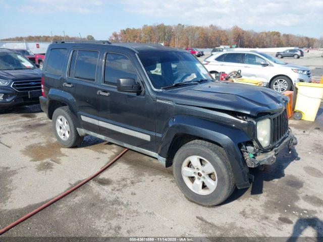  Salvage Jeep Liberty