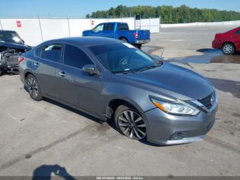  Salvage Nissan Altima