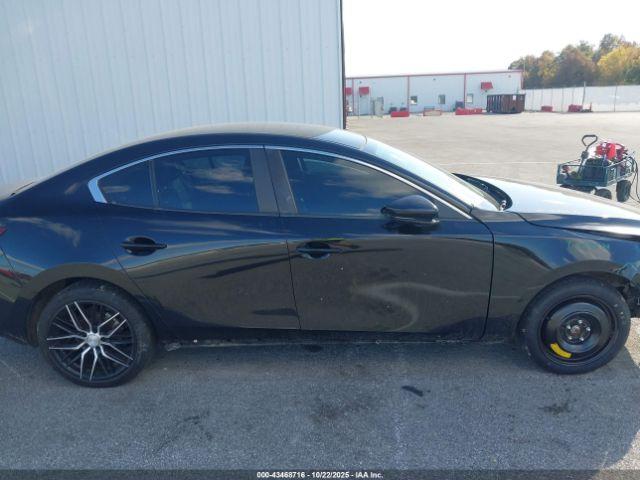 Mazda Mazda3 Select Package Image 15