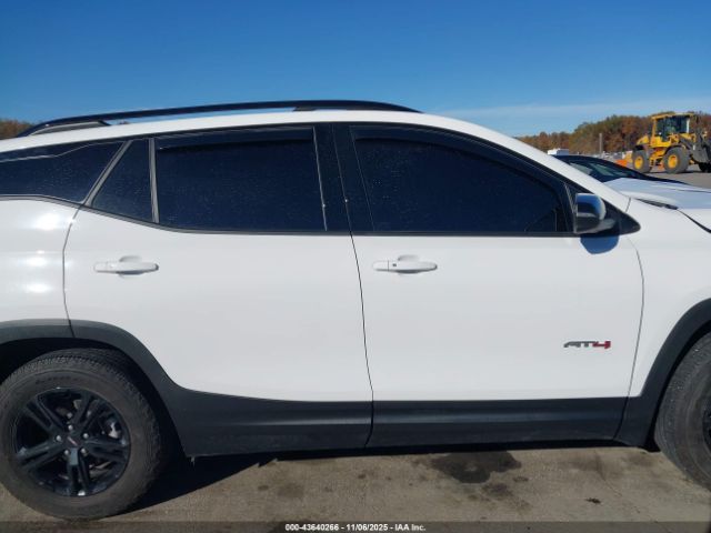 GMC Terrain Awd At4 Image 13