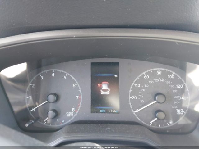 Toyota Corolla Le Image 8