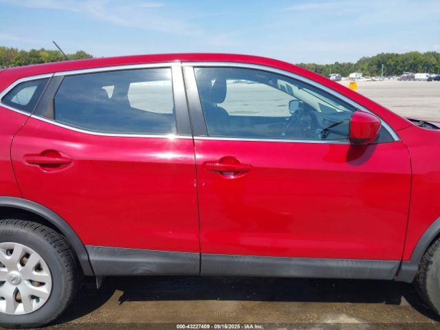 Nissan Rogue S Image 12