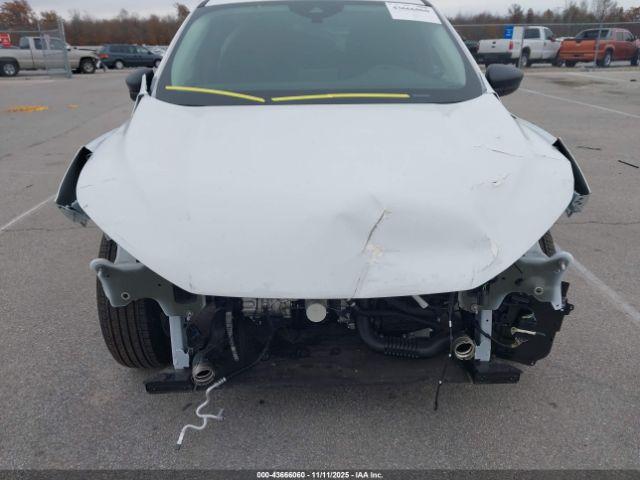 Ford Escape Active Image 12