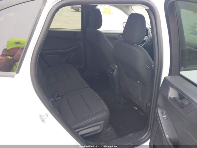Ford Escape Active Image 15