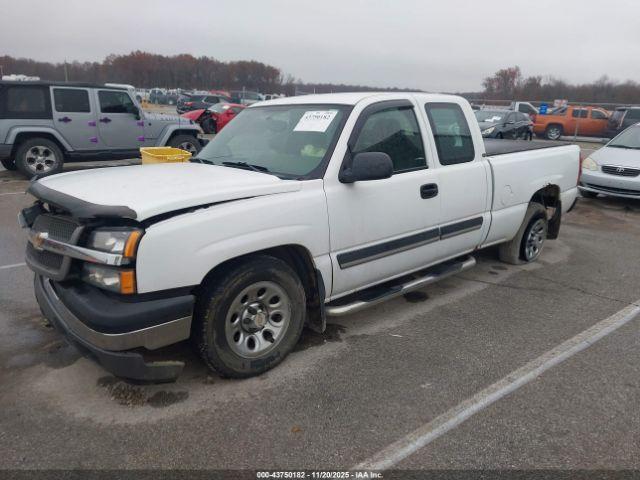 Chevrolet Silverado 1500 Image 13