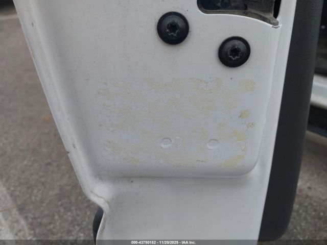 Chevrolet Silverado 1500 Image 11