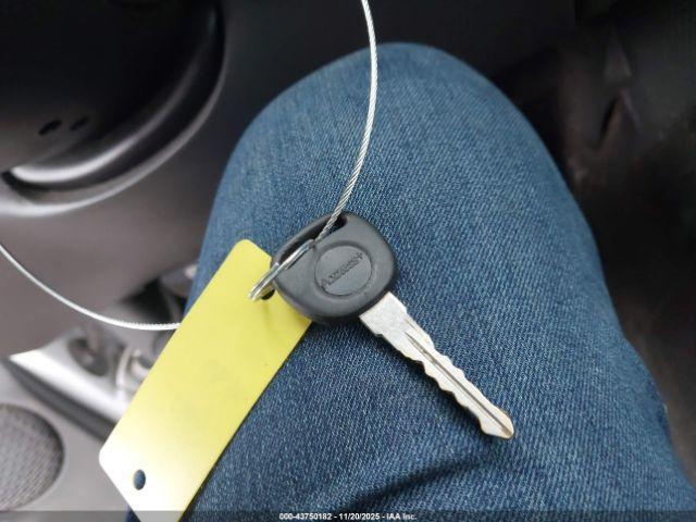 Chevrolet Silverado 1500 Image 10