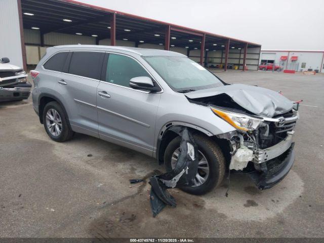  Salvage Toyota Highlander