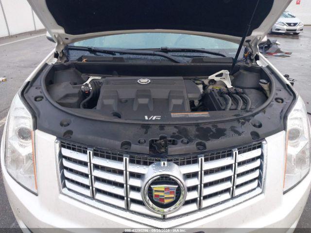 Cadillac SRX Luxury Collection Image 14