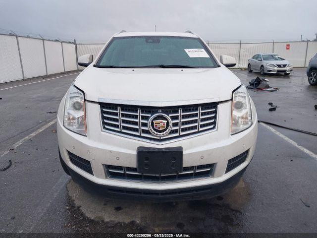 Cadillac SRX Luxury Collection Image 15