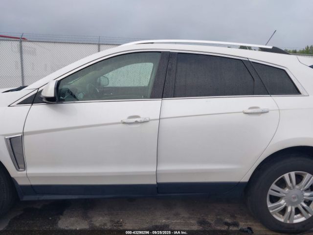 Cadillac SRX Luxury Collection Image 9