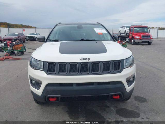 Jeep Compass Trailhawk 4x4 Image 10