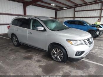  Salvage Nissan Pathfinder
