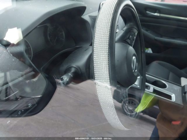 Nissan Altima Sv Fwd Image 12