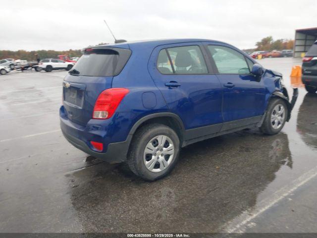 Chevrolet Trax Ls Image 2