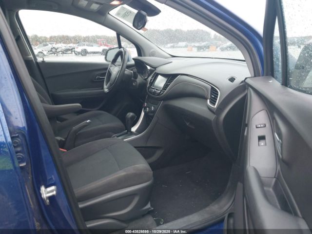 Chevrolet Trax Ls Image 4