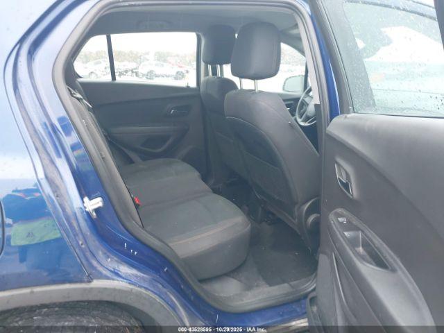 Chevrolet Trax Ls Image 9