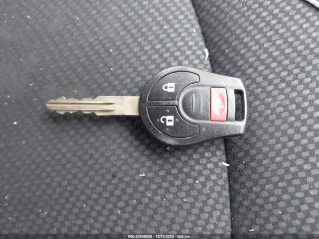 Nissan Rogue S Image 13