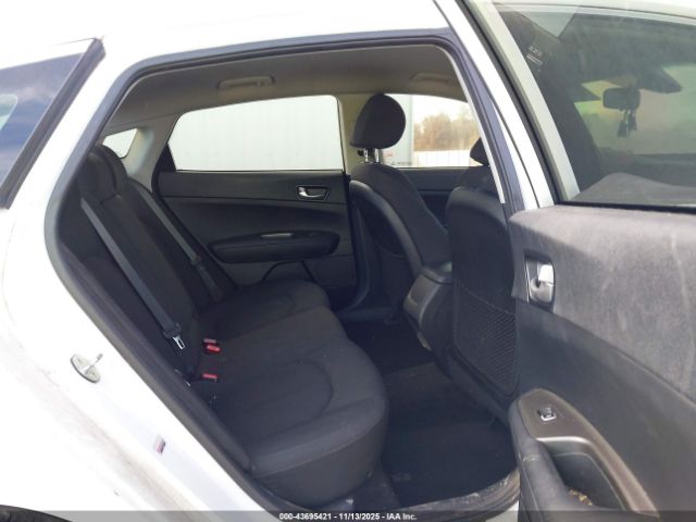 Kia Optima Lx Image 10