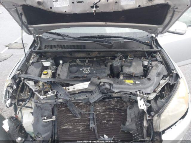 Toyota RAV4 Sport Image 4