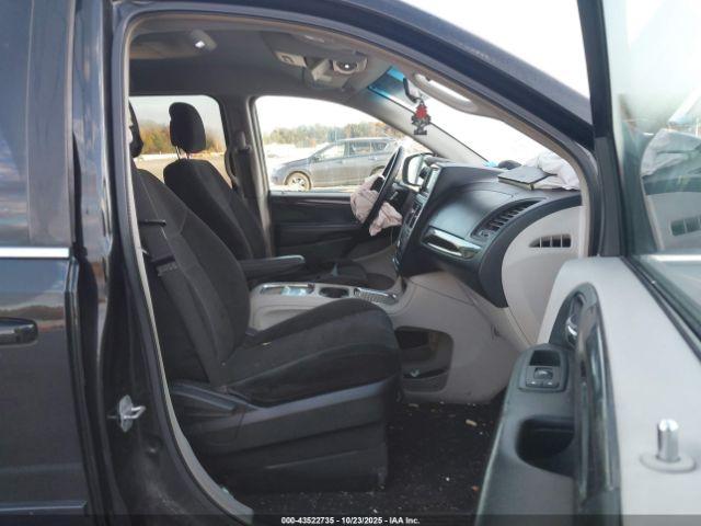 Dodge Grand Caravan Crew Image 15