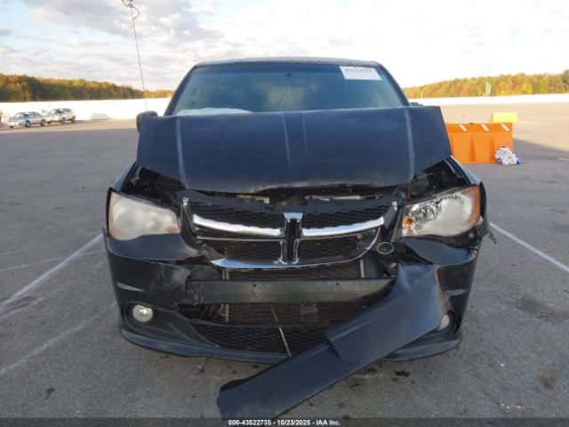 Dodge Grand Caravan Crew Image 4