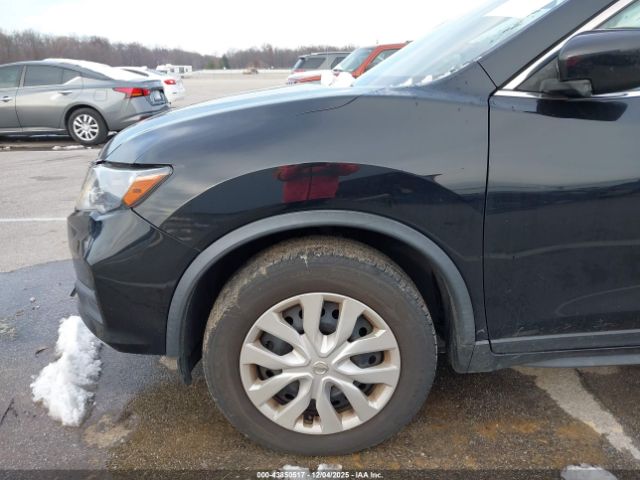 Nissan Rogue S Image 6