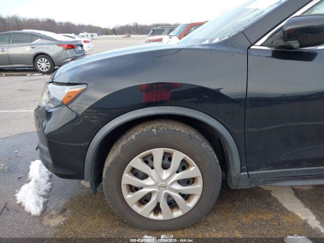 Nissan Rogue S Image 6