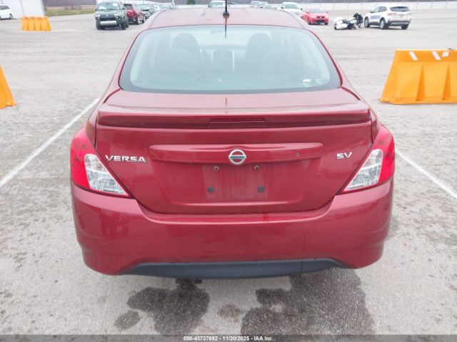 Nissan Versa 1.6 Sv Image 17