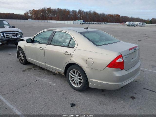 Ford Fusion S Image 15