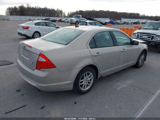 Ford Fusion S Image 13