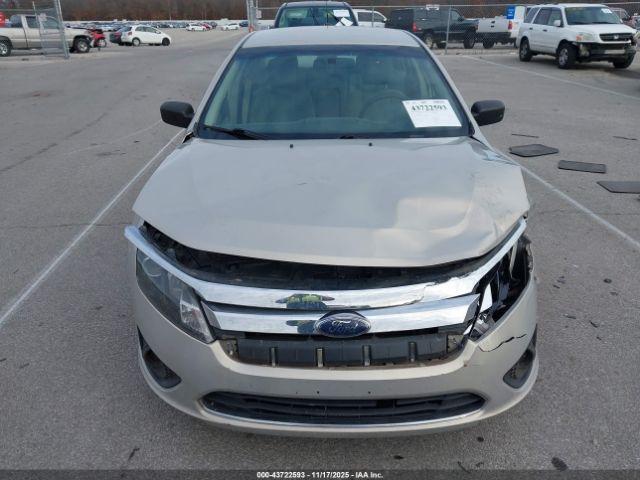 Ford Fusion S Image 9