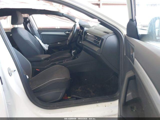 Volkswagen Jetta 1.5t Sport Image 2