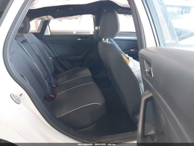 Volkswagen Jetta 1.5t Sport Image 8