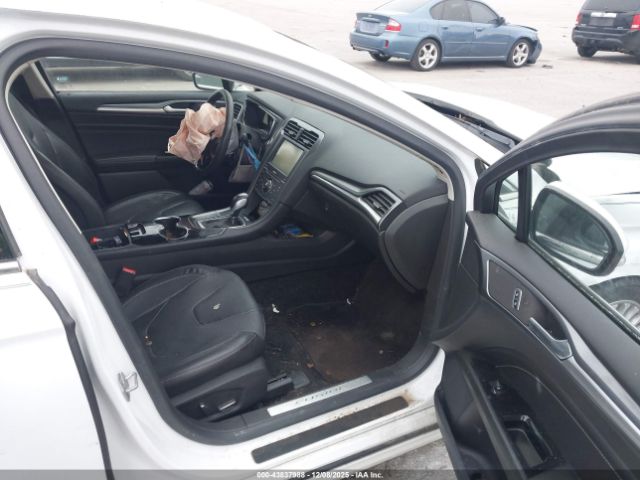 Ford Fusion Titanium Image 3