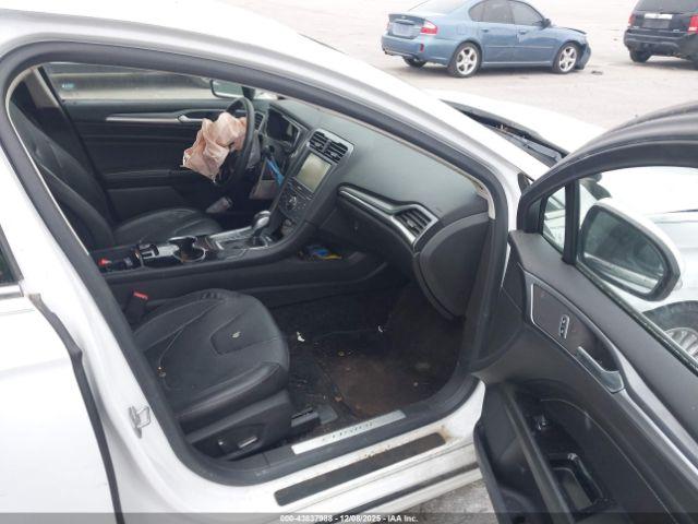 Ford Fusion Titanium Image 3