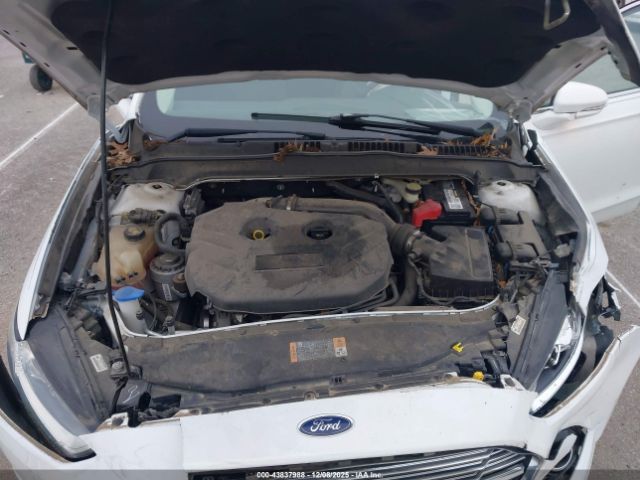 Ford Fusion Titanium Image 8